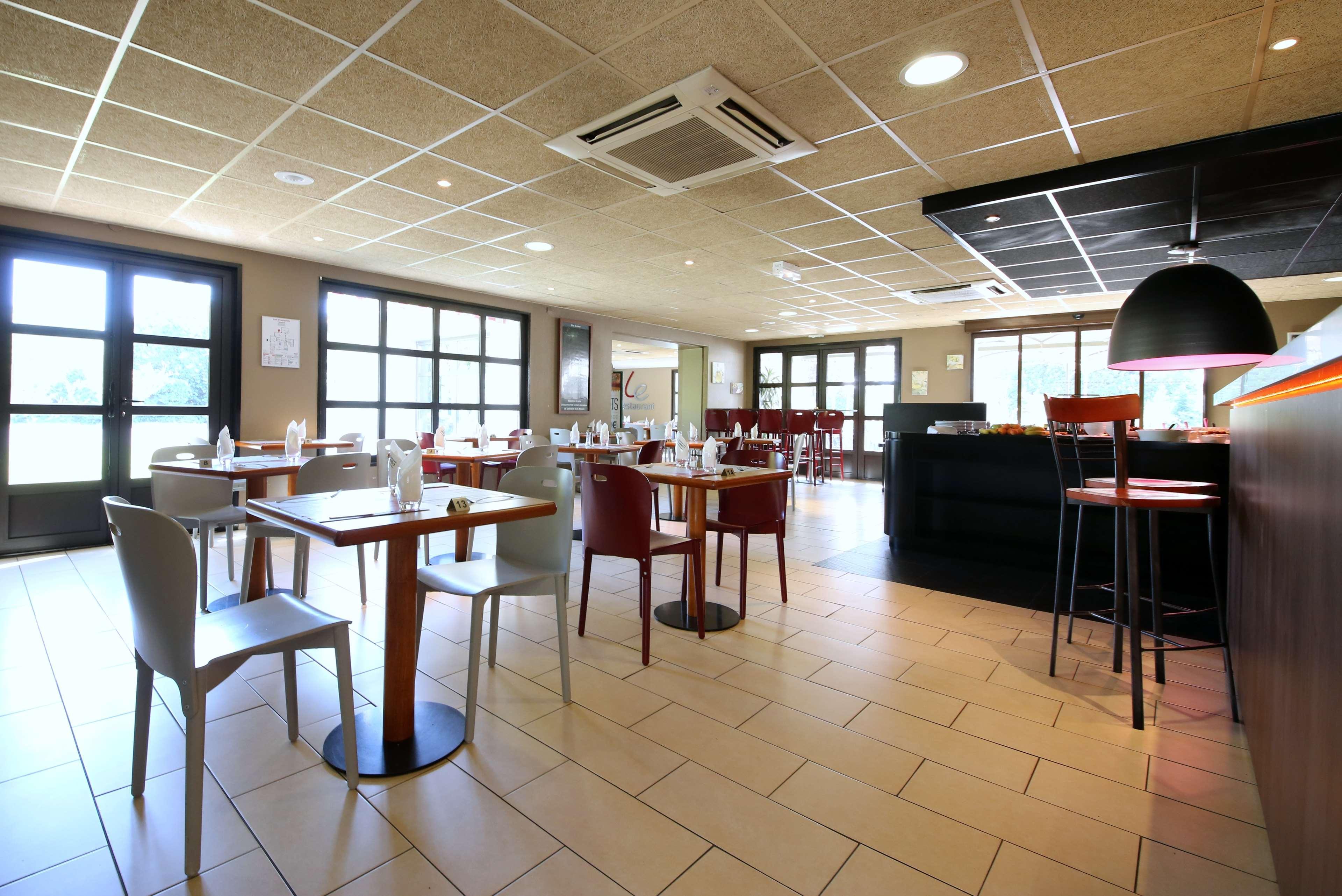 מלון אקס-אן-פרובאנס Campanile Aix En Provence Ouest Jas-De-Bouffan מראה חיצוני תמונה