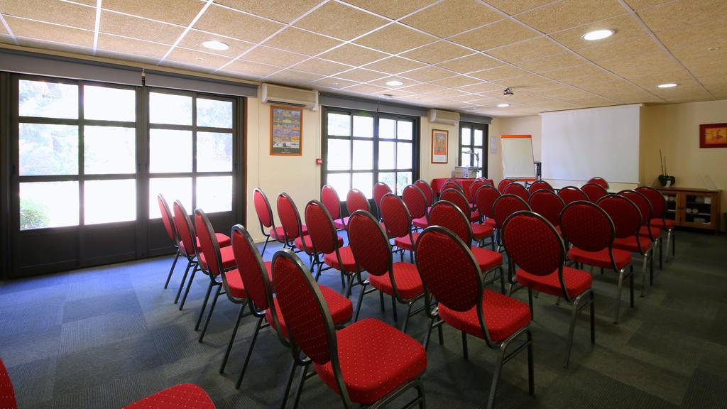 מלון אקס-אן-פרובאנס Campanile Aix En Provence Ouest Jas-De-Bouffan מראה חיצוני תמונה